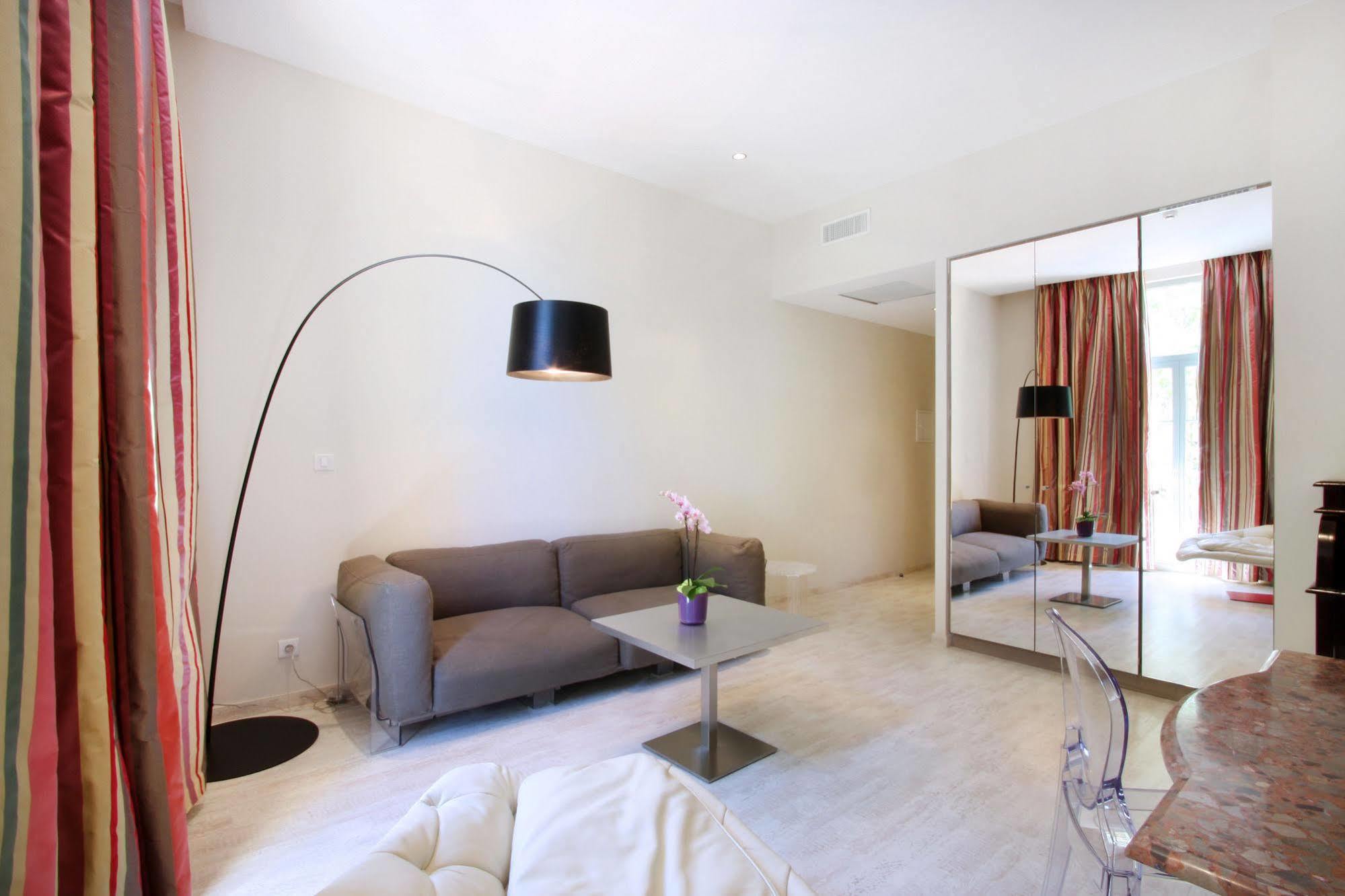 Hotel Les Deux Garcons Aix-en-Provence Ngoại thất bức ảnh