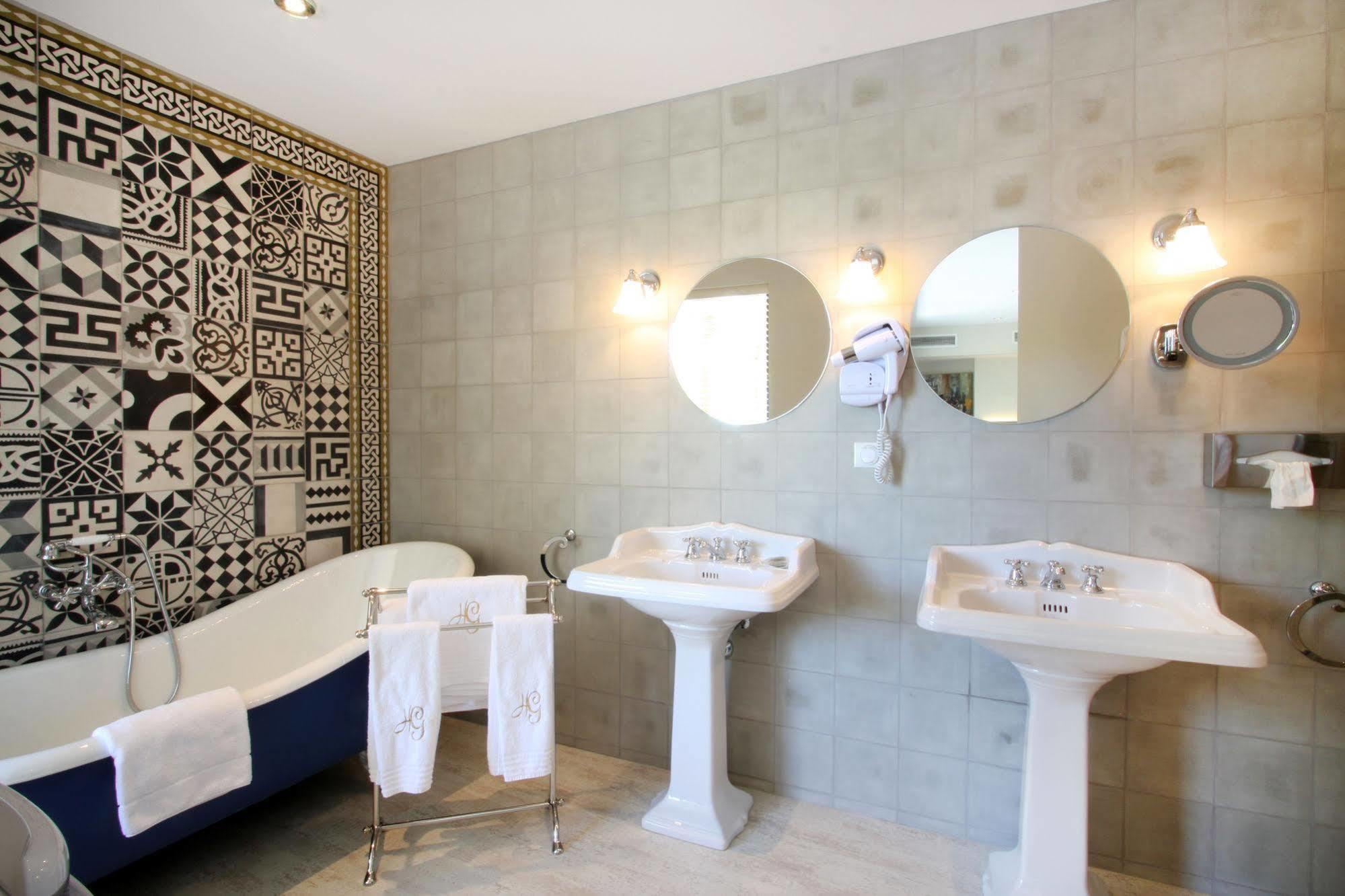 Hotel Les Deux Garcons Aix-en-Provence Ngoại thất bức ảnh